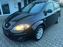 Schwarz Gebraucht 2011 Seat Altea XL Stylance Van / Kleinbus | 3.990 € (Fairer Preis)