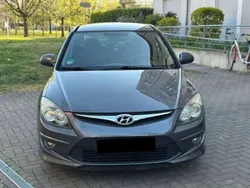 Grau Gebraucht 2012 Hyundai i30 Classic Kleinwagen | 6.245 € (Teuer)