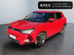 Rot saphire Gebraucht 2015 Ssangyong (KGM) Tivoli Sapphire SUV | 9.999 € (Teuer)