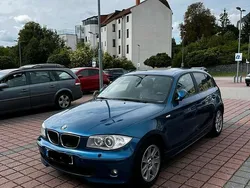 Blau Gebraucht 2006 BMW 120 Kleinwagen | 4.750 €