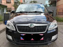 Schwarz Gebraucht 2011 Skoda Fabia Family Kombi | 2.700 € (Guter Preis)