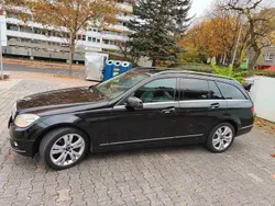 Schwarz Gebraucht 2010 Mercedes 220 Kombi | 5.999 €