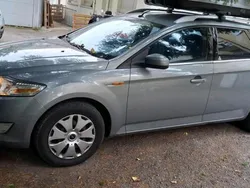 Silber Gebraucht 2010 Ford Mondeo Kombi | 2.750 € (Teuer)