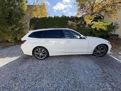 Weiß Gebraucht 2022 BMW 320 M Sport Kombi | 35.550 € (Etwas zu teuer)