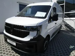Mineralweiß Neu 2025 Renault Master Van | 36.992 € (Etwas zu teuer)