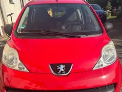 Rot Gebraucht 2007 Peugeot 107 Kleinwagen | 1.500 € (Fairer Preis)