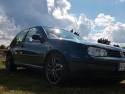Andere farben Gebraucht 2003 VW Golf IV Edition Kleinwagen | 1.780 € (Fairer Preis)