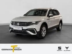 Weiß Gebraucht 2024 VW Tiguan Allspace Life SUV | 32.490 € (Superpreis)