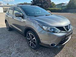 Grau Gebraucht 2017 Nissan Qashqai Tekna+ SUV | 10.490 € (Superpreis)