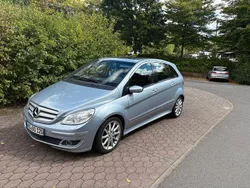 Blau Gebraucht 2005 Mercedes B200 Van / Kleinbus | 3.230 € (Superpreis)