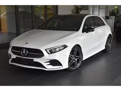 Weiß Gebraucht 2018 Mercedes A200 AMG line Limousine | 20.890 € (Fairer Preis)