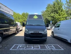 Schwarz Gebraucht 2013 Iveco Daily Van / Kleinbus | 8.590 € (Superpreis)