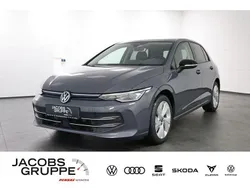 Grau Gebraucht 2024 VW Golf VIII Goal Limousine | 31.440 € (Superpreis)