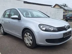 Reflexsilber metallic Gebraucht 2009 VW Golf VI Comfortline Kleinwagen | 4.499 € (Fairer Preis)