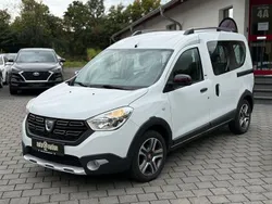 Weiß Gebraucht 2019 Dacia Dokker Celebration Van | 14.950 € (Fairer Preis)