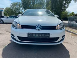 Weiß Gebraucht 2014 VW Golf VII Comfortline Limousine | 6.900 € (Superpreis)