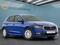 Blau Neu 2025 Skoda Fabia Tour Kleinwagen | 19.199 € (Fairer Preis)