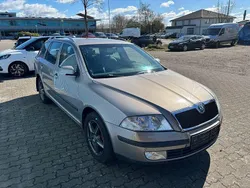 Beige Gebraucht 2006 Skoda Octavia Elegance Kombi | 1.300 € (Fairer Preis)