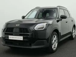 Schwarz Gebraucht 2024 Mini Countryman SUV | 35.111 € (Guter Preis)