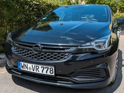 Schwarz Gebraucht 2017 Opel Astra Dynamic Limousine | 9.999 € (Guter Preis)