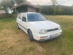 Weiß Gebraucht 1996 VW Golf III Kleinwagen | 1.500 € (Guter Preis)