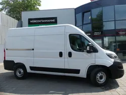 Weiß (metallic) Gebraucht 2024 Fiat Ducato Van | 25.799 € (Superpreis)