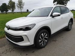 Onyx weiß perlmutteffekt Neu 2025 VW Tiguan Life SUV | 41.240 € (Guter Preis)