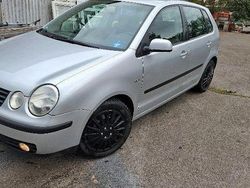 Silber Gebraucht 2004 VW Polo Limousine | 2.150 € (Fairer Preis)