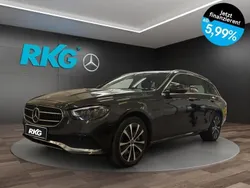 Grau Gebraucht 2021 Mercedes E300 Avantgarde Limousine | 33.790 € (Fairer Preis)