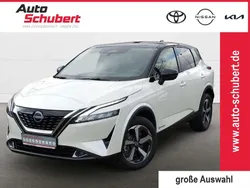 Pearl white/black m Gebraucht 2023 Nissan Qashqai 360º SUV | 34.470 € (Teuer)