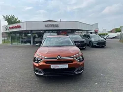 Karamellbraun Gebraucht 2021 Citroën e-C4 Shine Limousine | 17.850 € (Guter Preis)