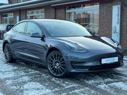 Grau Gebraucht 2022 Tesla Model 3 RWD Limousine | 25.999 € (Guter Preis)