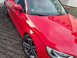 Rot Gebraucht 2018 Audi A3 Design Limousine | 14.900 € (Fairer Preis)