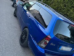 Blau Gebraucht 2004 Ford Focus ST Kombi | 3.299 €