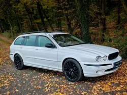 Weiß Gebraucht 2007 Jaguar X-type Kombi | 3.250 €