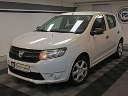 Weiß Gebraucht 2014 Dacia Sandero Ambiance Limousine | 3.790 € (Guter Preis)