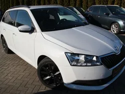 Weiß Gebraucht 2022 Skoda Fabia Ambition Kombi | 12.990 € (Guter Preis)
