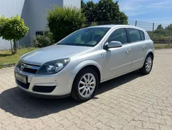 Silber Gebraucht 2004 Opel Astra Limousine | 3.490 € (Fairer Preis)
