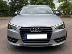 Silber Gebraucht 2015 Audi A3 Sportback Kombi | 15.000 € (Guter Preis)