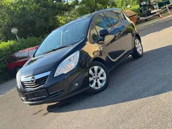 Schwarz Gebraucht 2011 Opel Meriva Design Edition Van / Kleinbus | 2.999 € (Guter Preis)