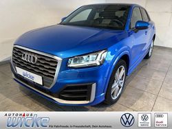 Blau Gebraucht 2017 Audi Q2 S-Line SUV | 20.480 € (Fairer Preis)