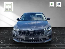 Grau Neu 2025 Skoda Scala Tour Kleinwagen | 31.950 € (Teuer)