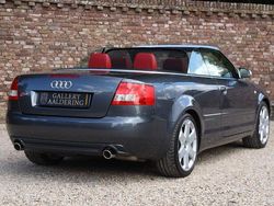 Grau Gebraucht 2004 Audi S4 Cabriolet Cabrio | 26.500 € (Teuer)