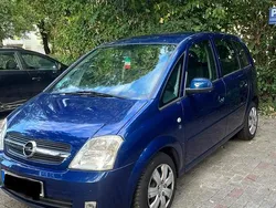 Blau Gebraucht 2005 Opel Meriva Van / Kleinbus | 2.400 € (Fairer Preis)