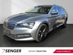 Grau Gebraucht 2021 Skoda Superb LAURIN & KLEMENT Kombi | 24.880 € (Superpreis)