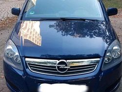 Blau Gebraucht 2011 Opel Zafira Tourer Van / Kleinbus | 4.500 €