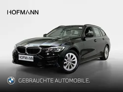 Schwarz uni Gebraucht 2021 BMW 318 Advantage Kombi | 23.823 € (Fairer Preis)