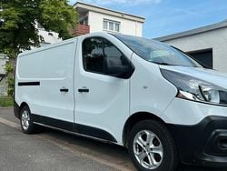 Weiß Gebraucht 2018 Renault Traffic Van / Kleinbus | 9.100 €