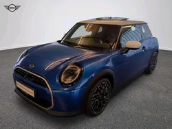 Blau Gebraucht 2024 Mini Cooper Favoured Kleinwagen | 28.397 € (Fairer Preis)