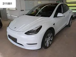 Weiß Gebraucht 2023 Tesla Model Y SUV | 34.490 € (Guter Preis)